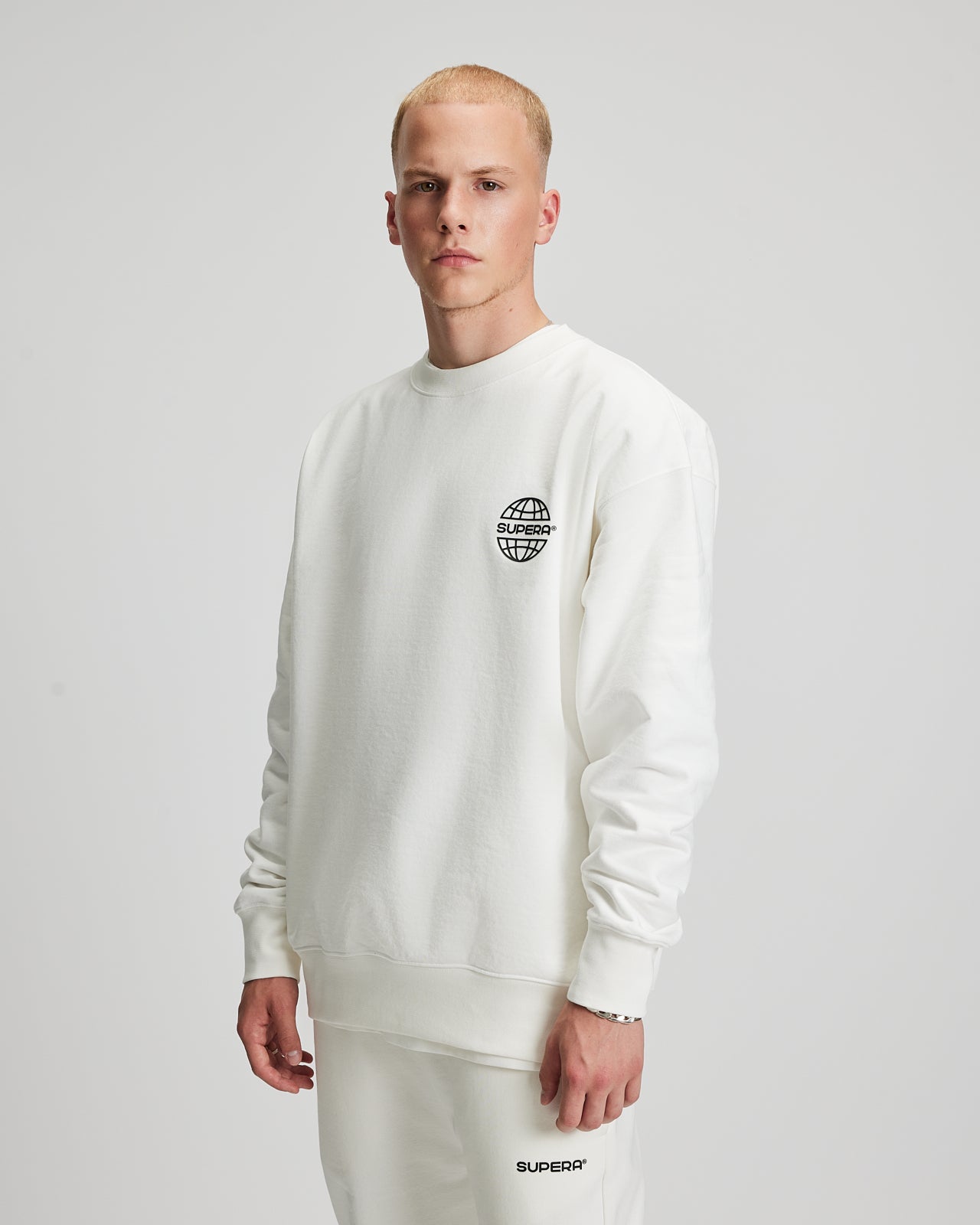 OFF-WHITE