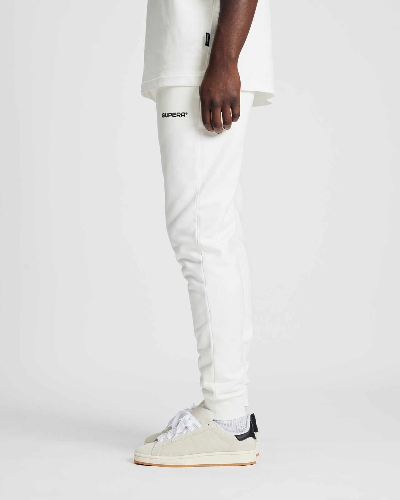 OFF-WHITE